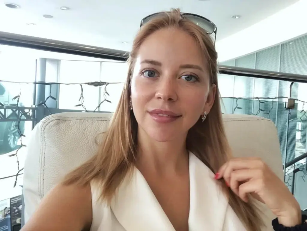 Victoria Profile image 2