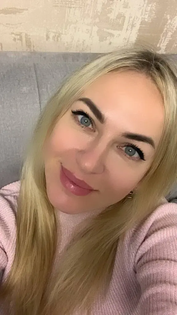 Marianna Profile image 3